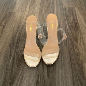 SIZE 11 FASHION NOVA Trendy Clear Heels
